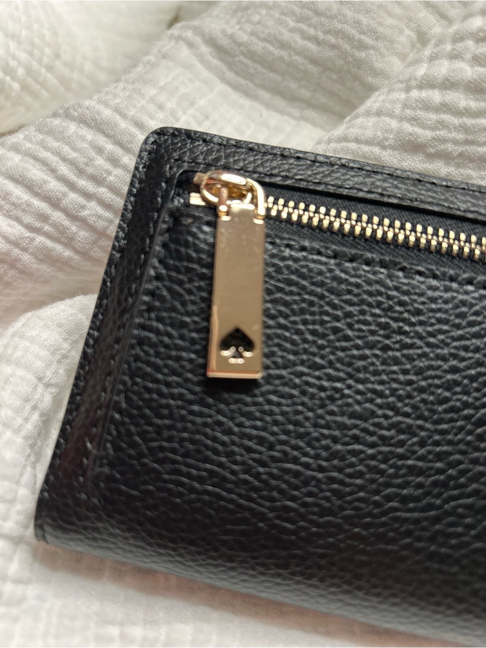 Kate Spade wallet - Picture 4 of 11